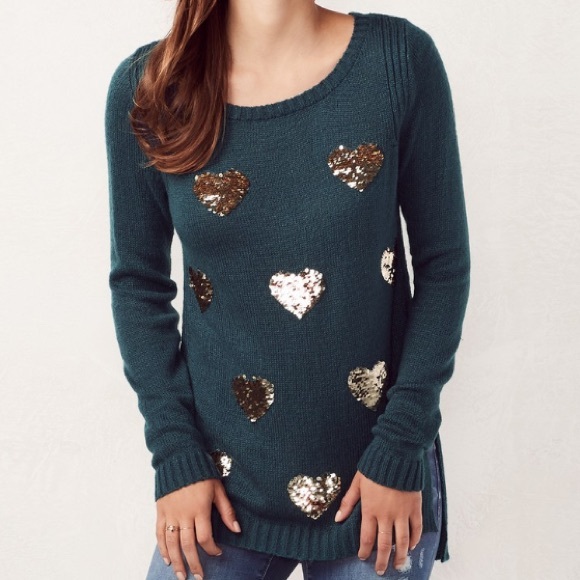 LC Lauren Conrad Sweaters - NWT Lauren Conrad Size Large Heart Sequin Sweater